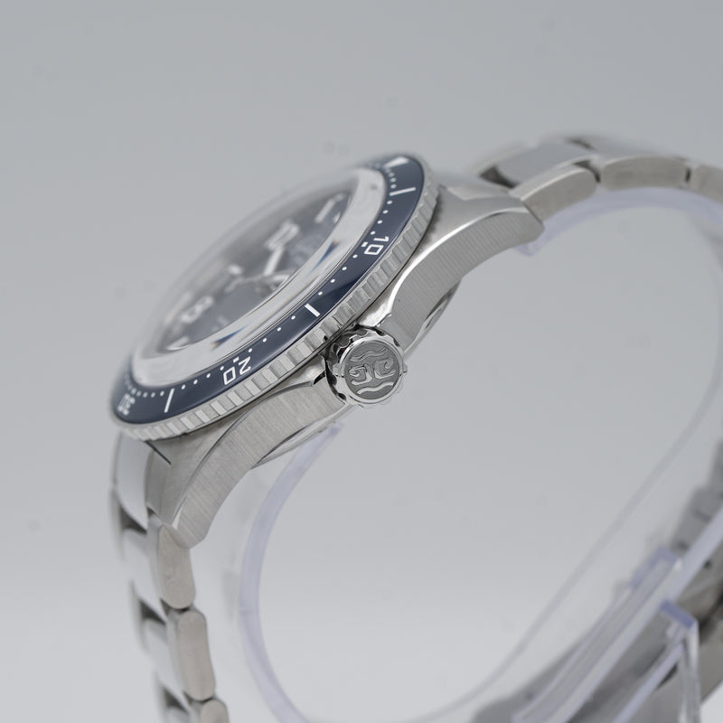 Glashütte Original SeaQ Panorama Date Blue 43mm crown